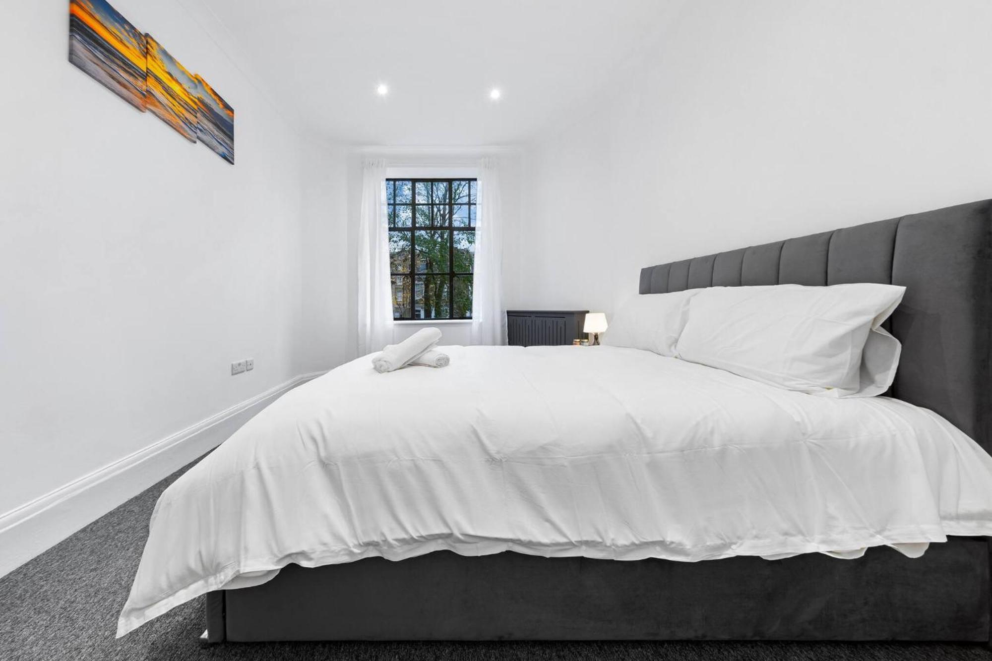 Luxury Serviced In Central *