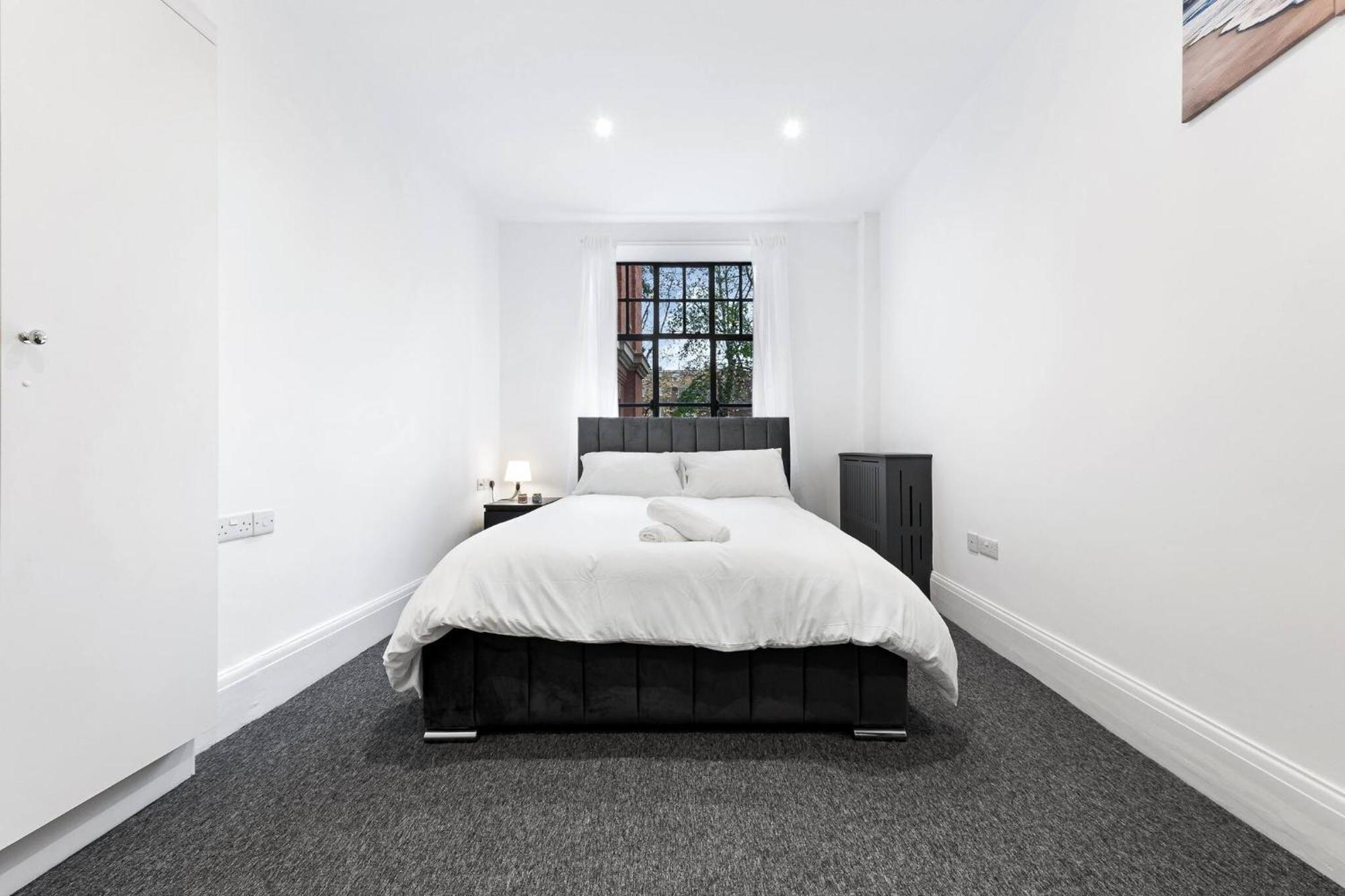 Luxury Serviced In Central