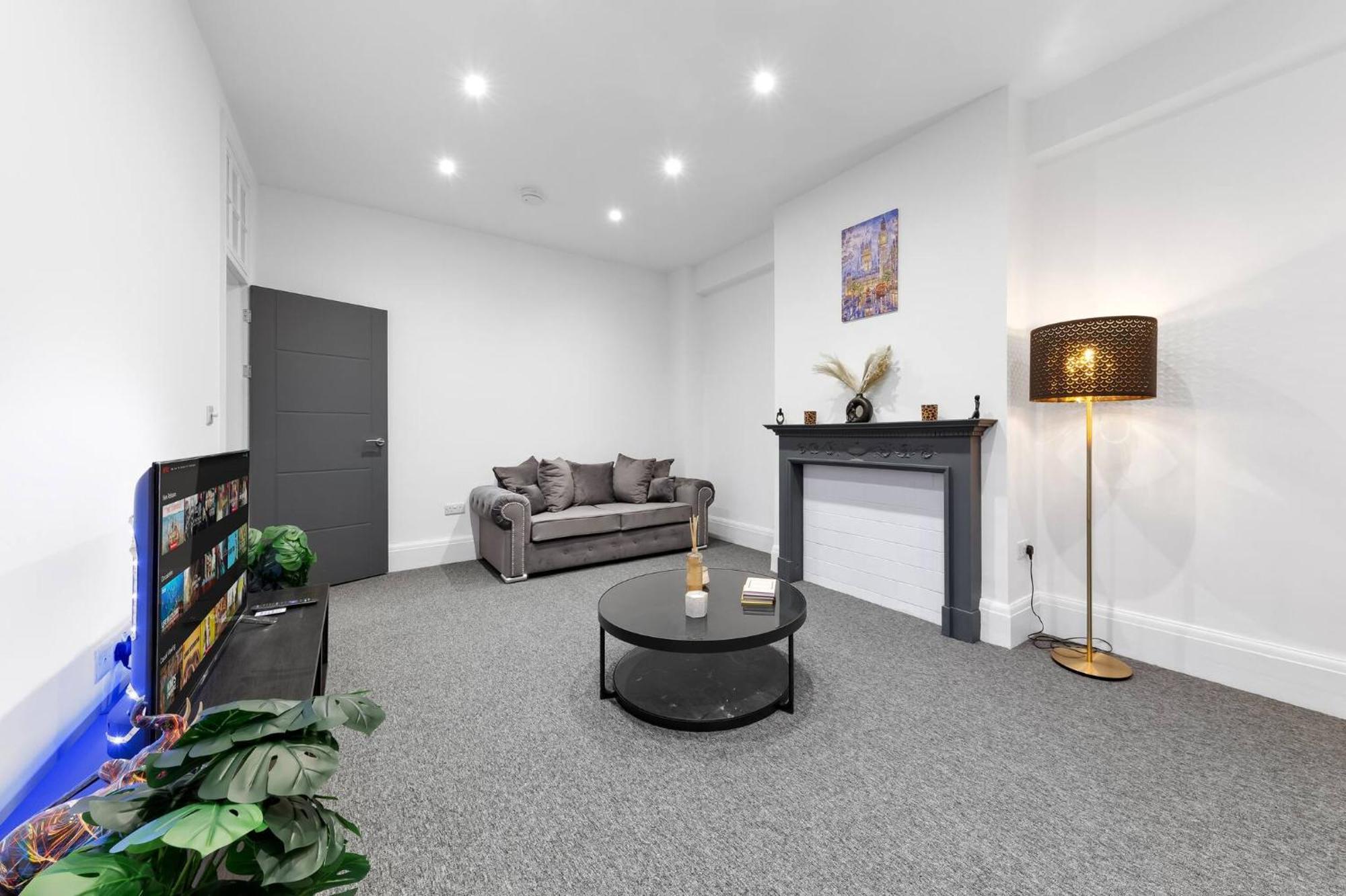 Luxury Serviced In Central Appartamento *